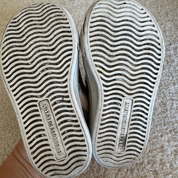 Burberry toddler sneakers - Picture 4 of 8